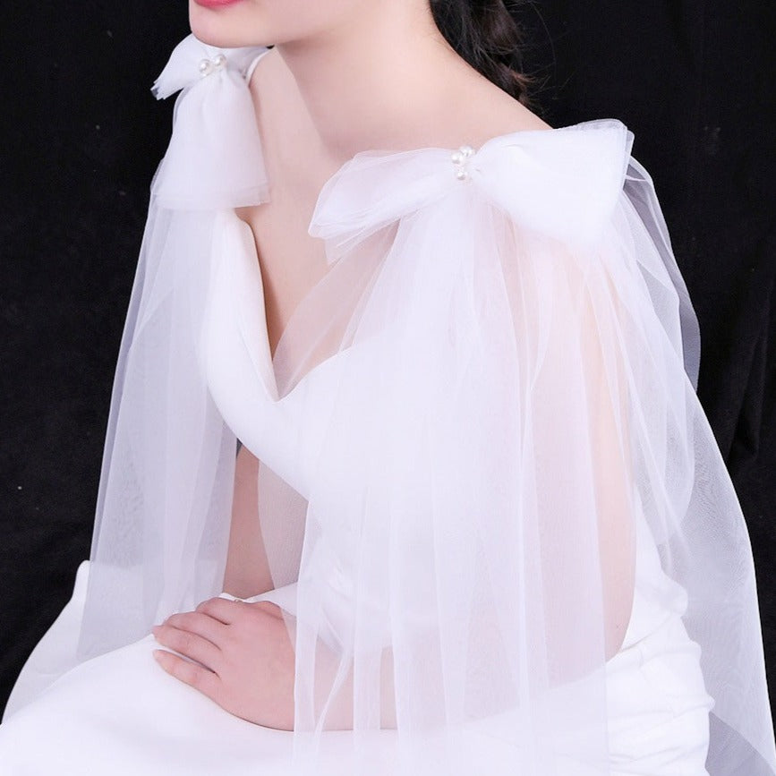 Mini Bridal Wings Veil with Bows