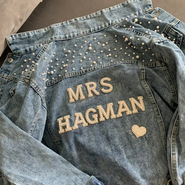 Veste en jean de mariée avec perles et strass
