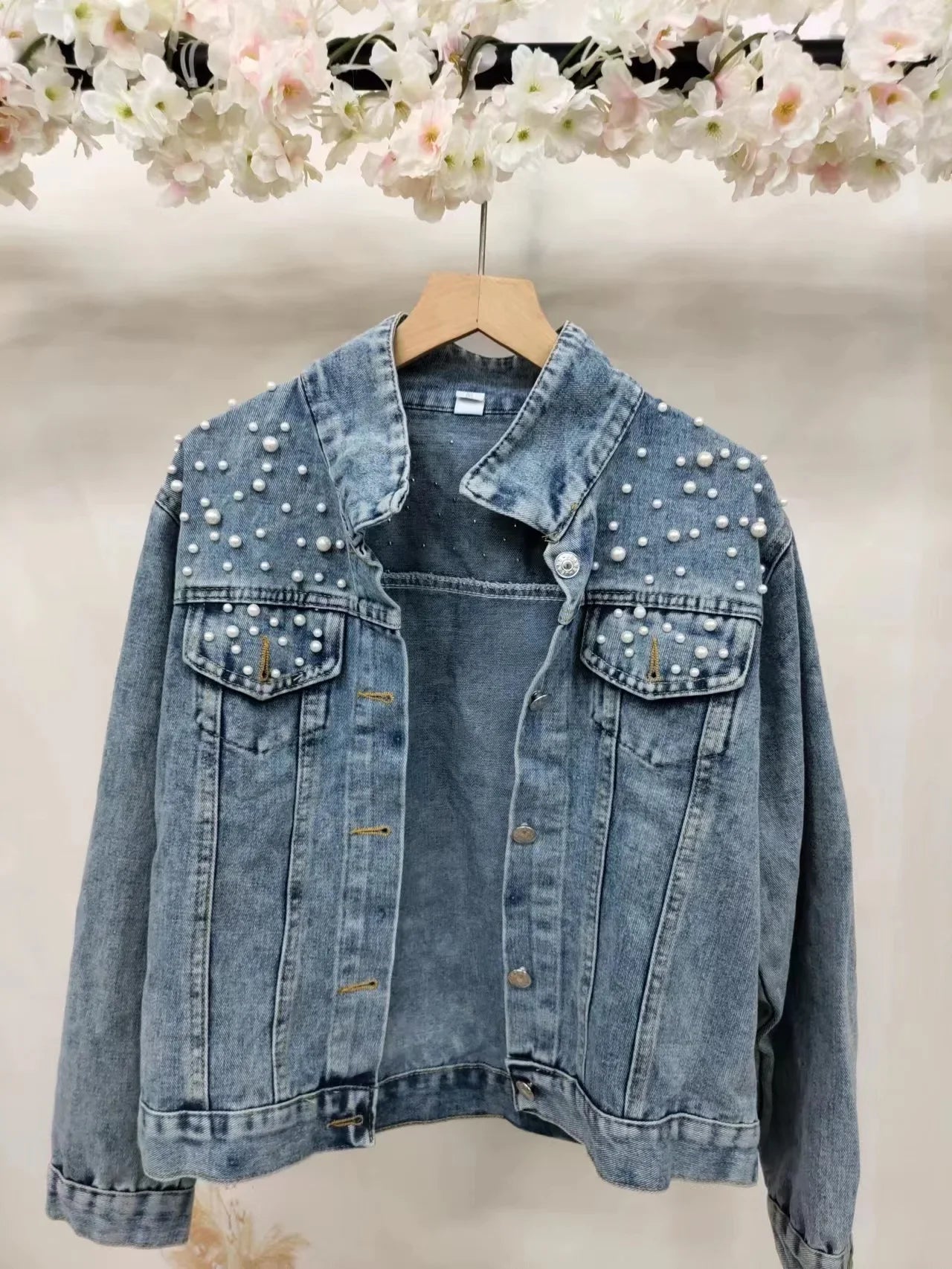 Veste en jean de mariée personnalisée