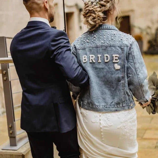 Veste en jean de mariée personnalisée