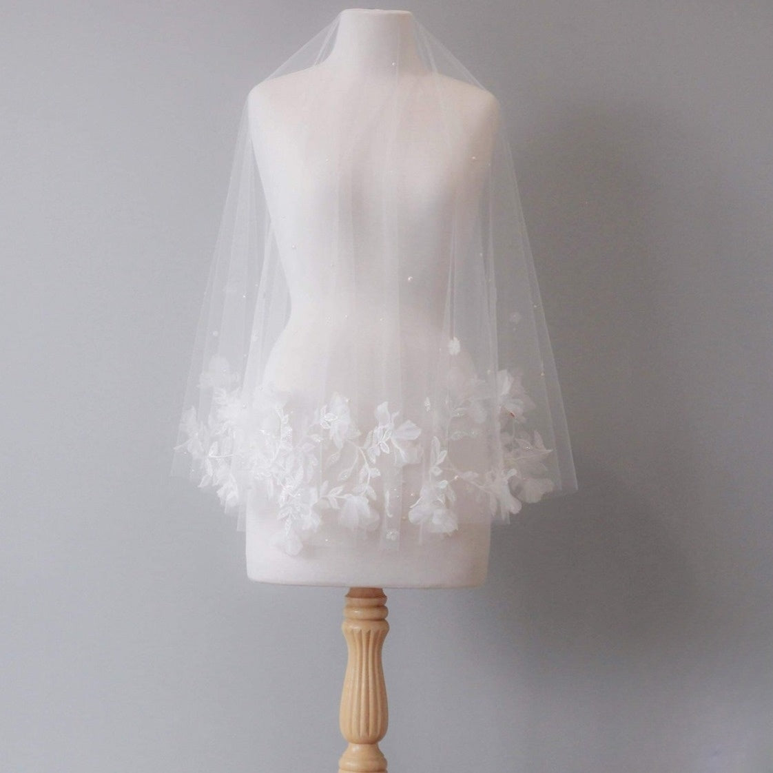Flower Petal and Pearls Wedding Veil - Wedding Bridal Veil