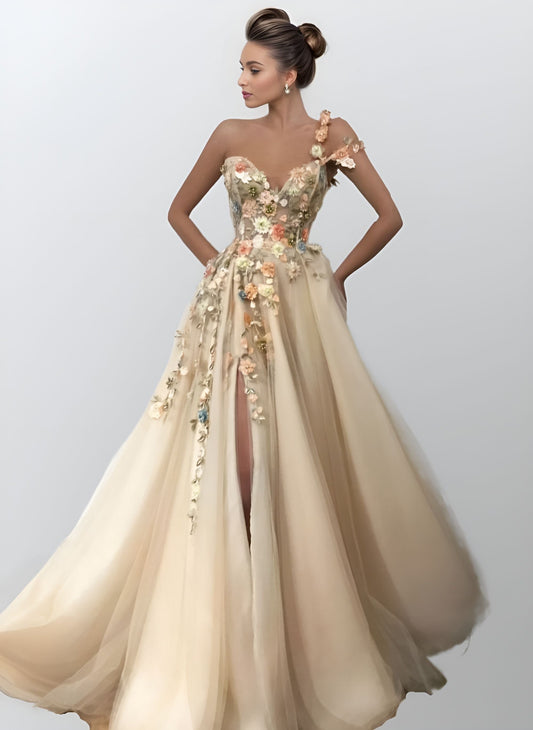 Model in LIBBY Formal Dress, , A-line champagne tulle, sweetheart neckline, high slit.