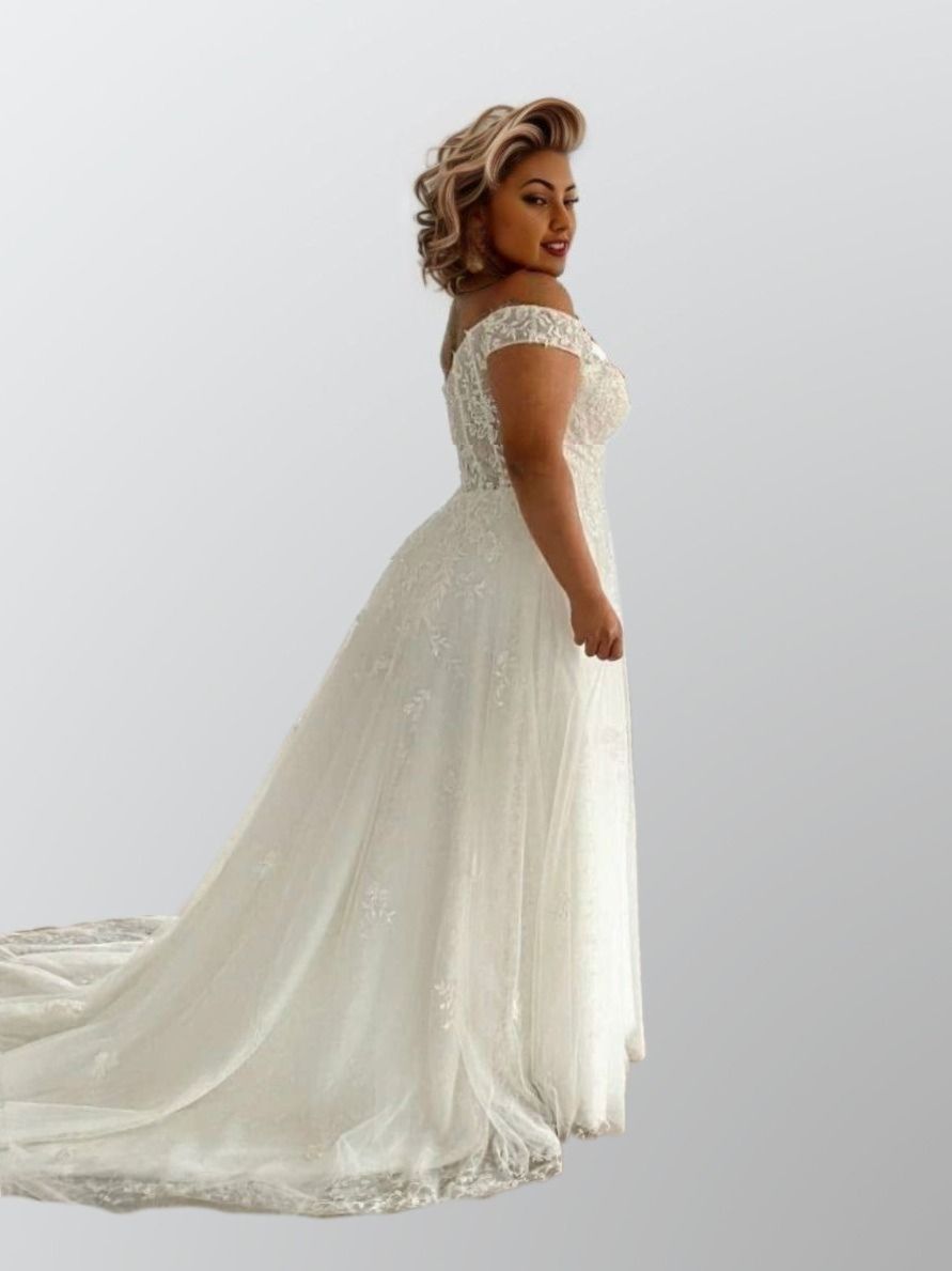 Side and Back view of MOLLY Plus-Size Wedding Dress showing lace appliques and train