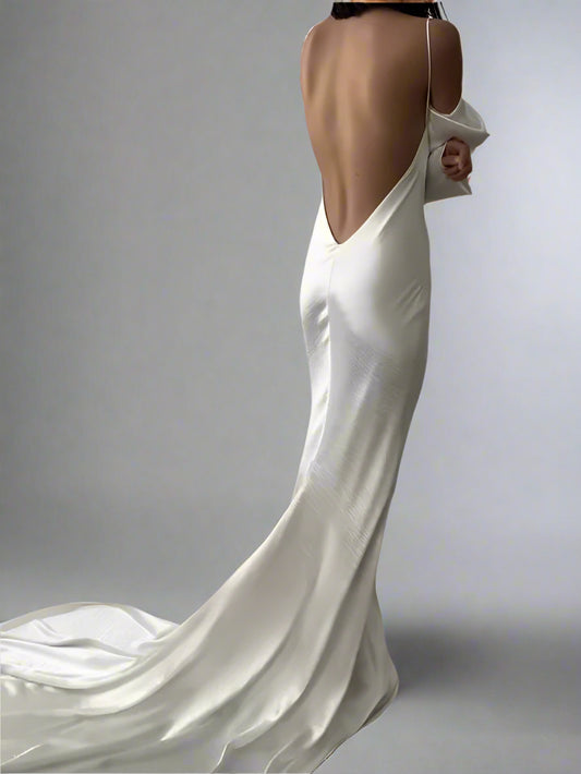 Back view of Resse wedding dress with backless design.