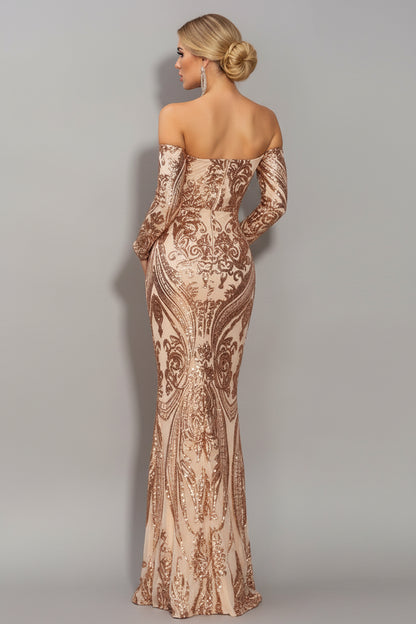 Woman wearing a sequin patterned off-shoulder gold bodycon dress.