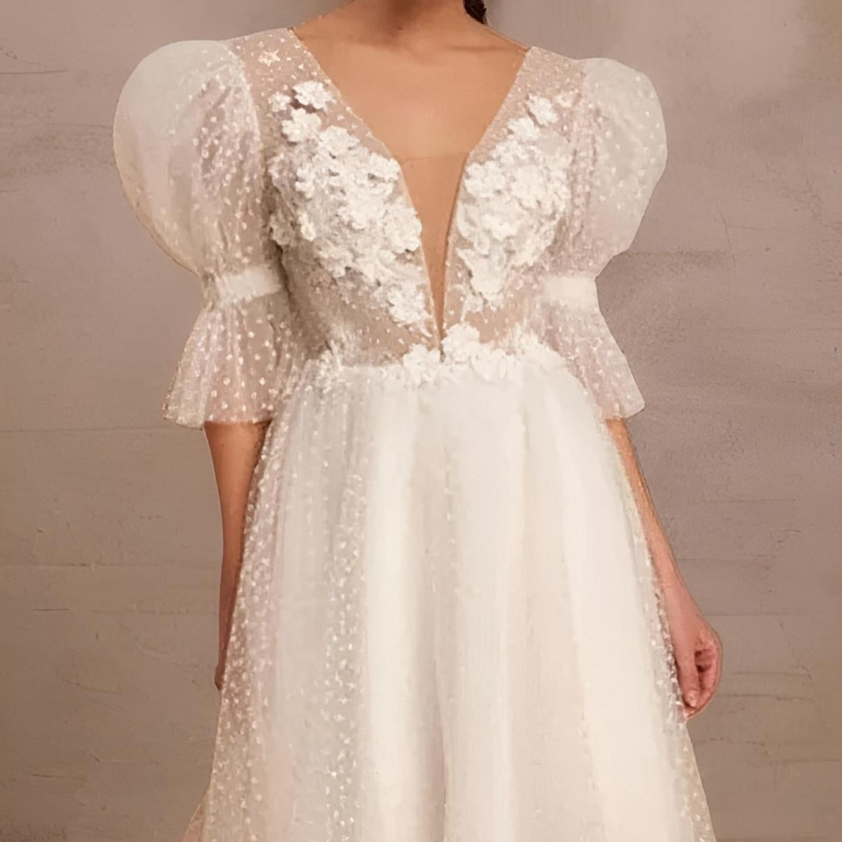 Short Elopement Wedding Dress with Delicate 3D Lace Embellishments