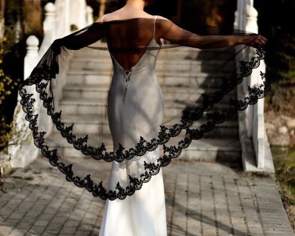 https://lulabridal.com/cdn/shop/files/black-2-tier-wedding-veils-with-lace-edge-wedding-bridal-veil-13.webp?v=1683285867&width=1445