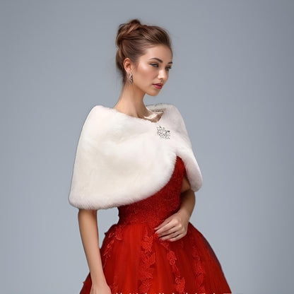 Bridal Fur Wrap | Elegant & Warm Wedding Accessory Lula Bridal Bridal Fur Wrap | Elegant & Warm Wedding Accessory Lula Bridal